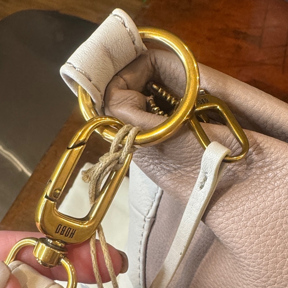 NWT HOBO Pink and Cream Women's Bag (CLSH) - Picture 9 of 16